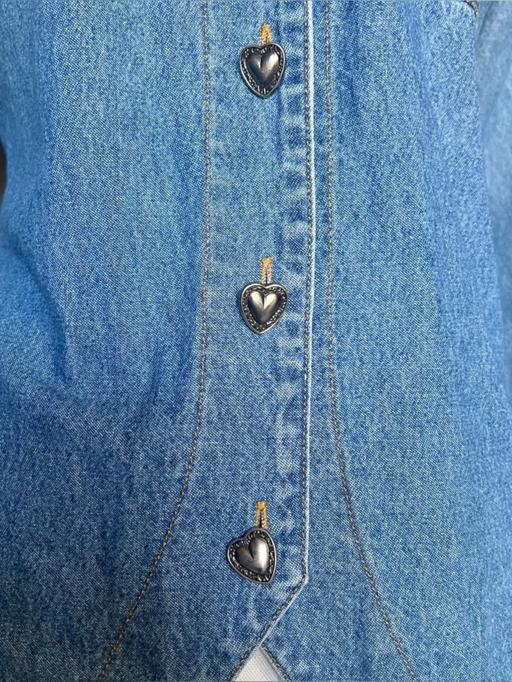 Vintage Teddi Denim Shirt Heart Button Up Floral Trim Western Cottagecore Top M - Picture 4 of 9